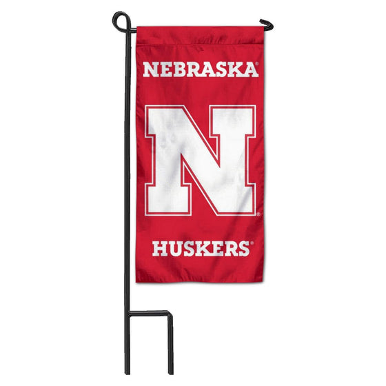 College Flags & Banners Co. Nebraska Cornhuskers Mini Garden and Flower Pot Flag Topper