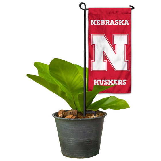 College Flags & Banners Co. Nebraska Cornhuskers Mini Garden and Flower Pot Flag Topper